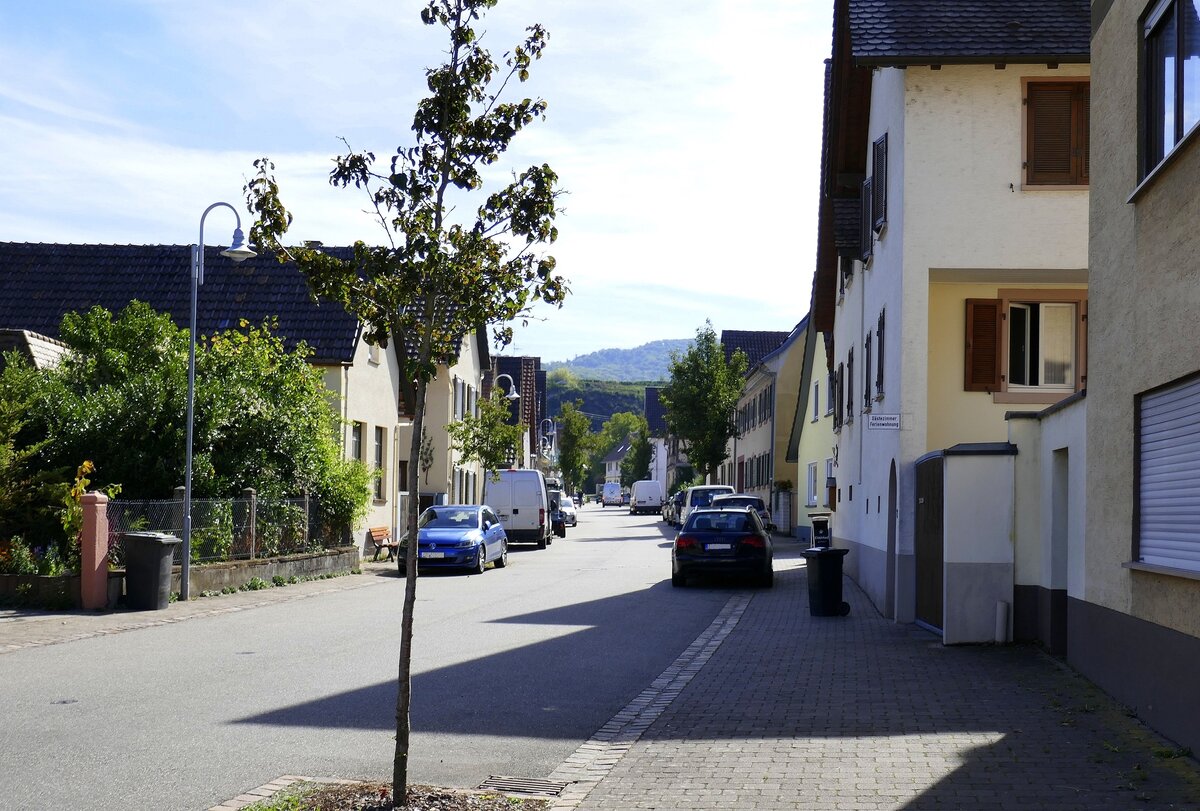 Kiechlinsbergen, Blick in die Herrenstrae, Sept.2022