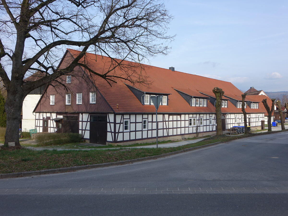 Kirchberg, Gebude des Ritterguts an der alten Dorfstrae (19.03.2024)