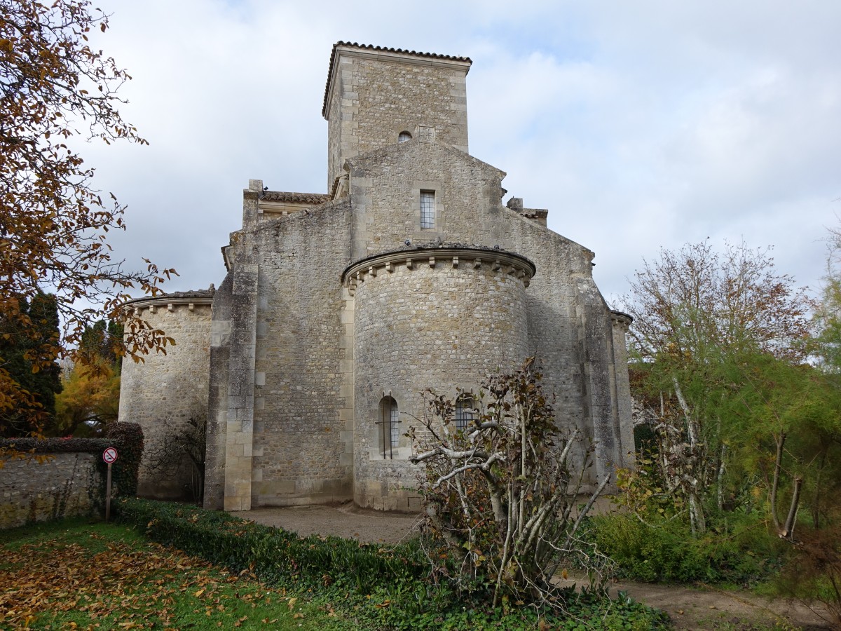 Kirche von Germigny-des-Pres, erbaut ab 806 durch Abt Theodulf von Fleury (29.10.2015)