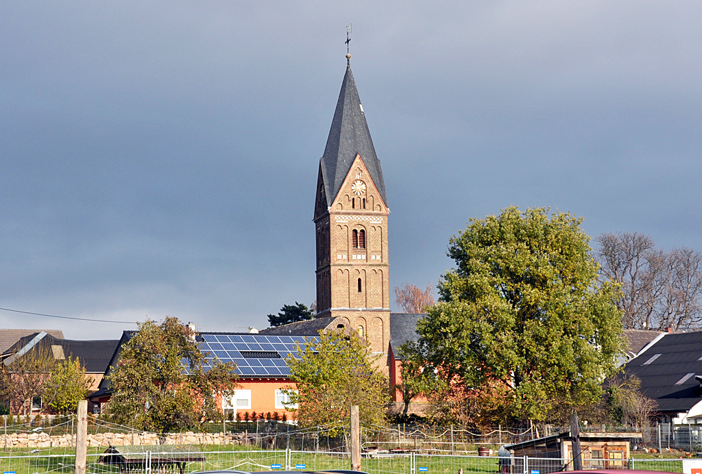 Kirche St. Medardus in Eu-Wikirchen (romanische Saalkirche aus dem 11. Jahrhundert) - 27.11.2013