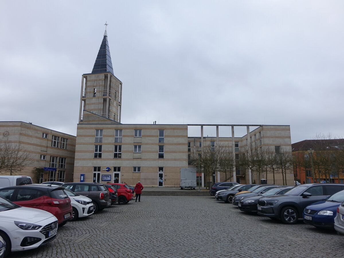 Kirchsteigfeld, evangelische Vers�hnungskirche, erbaut durch den Architekten Augusto Romano Burelli (07.04.2026)