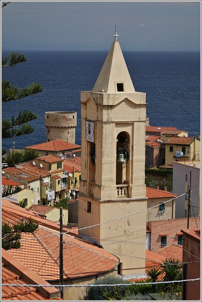 Kirchturm und Wachturm von Giglio Porto
(23.04.2015)