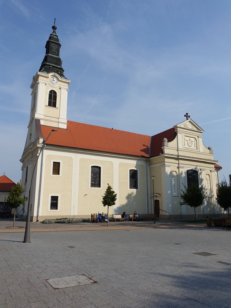 Kiskrs, neubarocke Pfarrkirche St. Josef, erbaut 1826 (24.08.2019)
