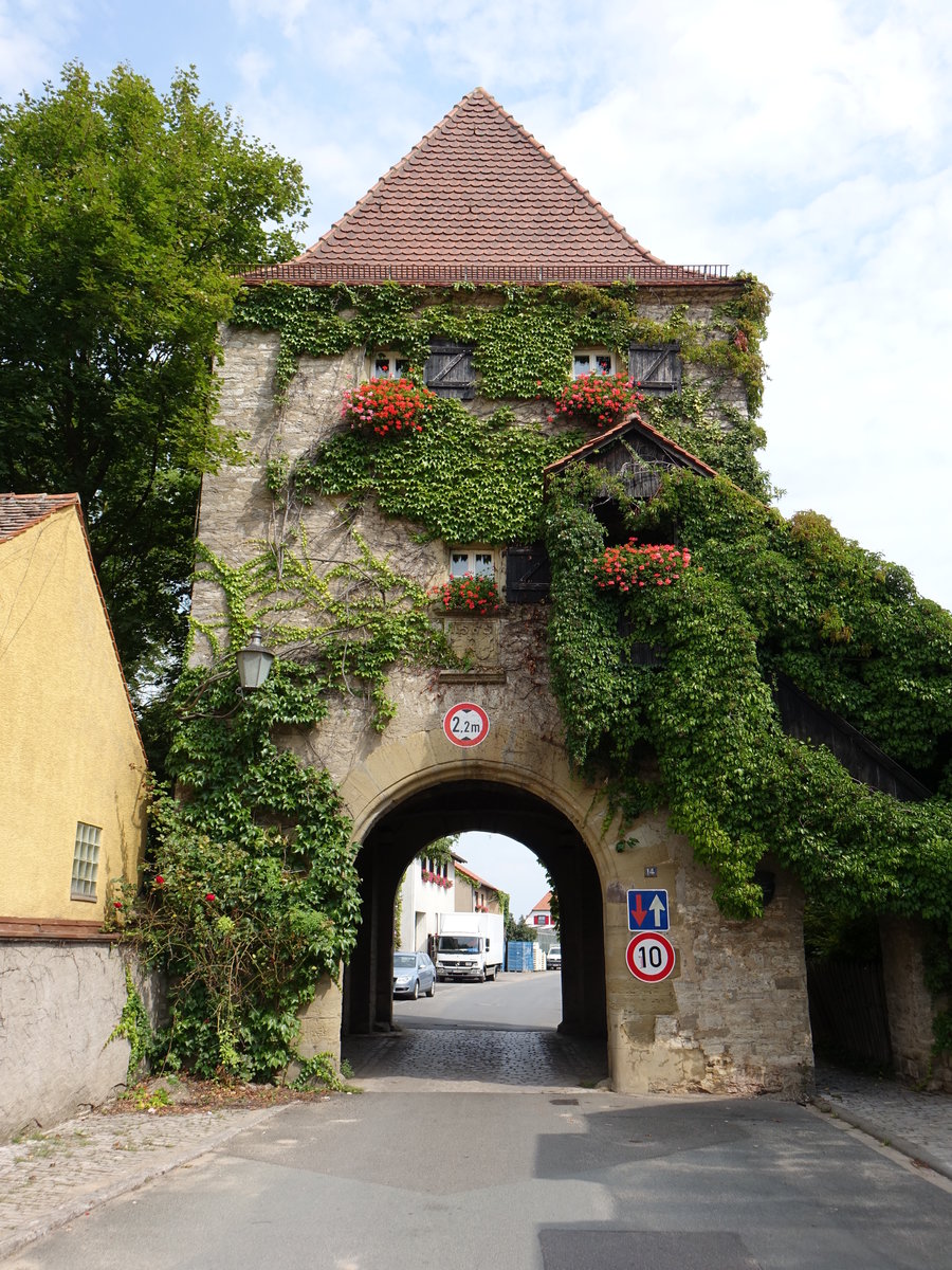 Kitzingen, Großlangheimer Tor von 1565 im Stadtteil Etwashausen (27.08.2017)