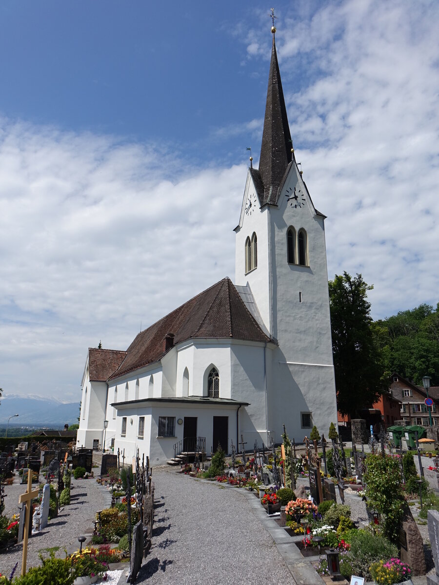 Klaus, Pfarrkirche Hl. Agnes, erbaut um 1500, erweitert 1840 (03.06.2021)