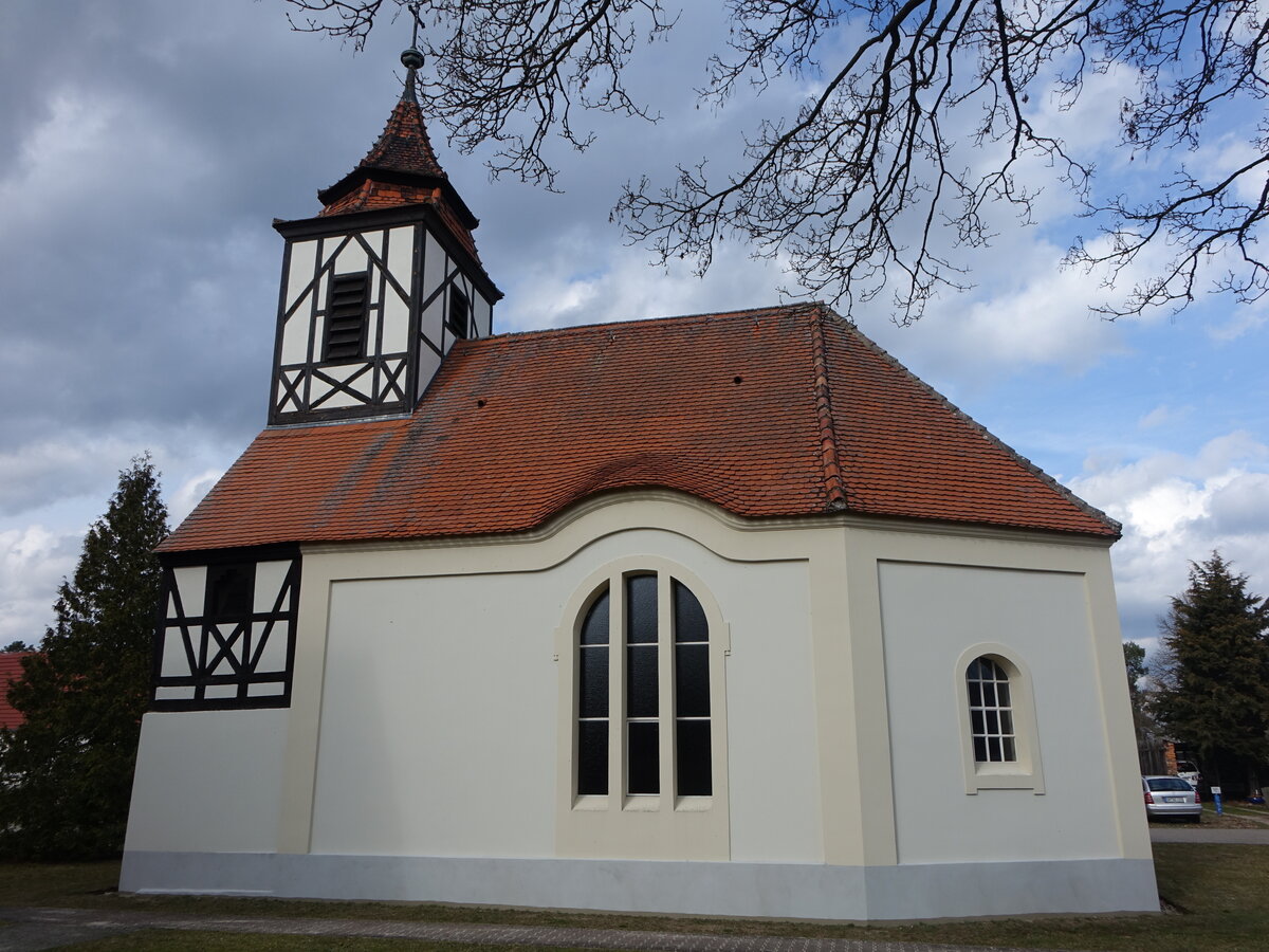 Klausdorf, evangelische Kirche, erbaut von 1907 bis 1909 als neubarocke Saalkirche (10.03.2026)