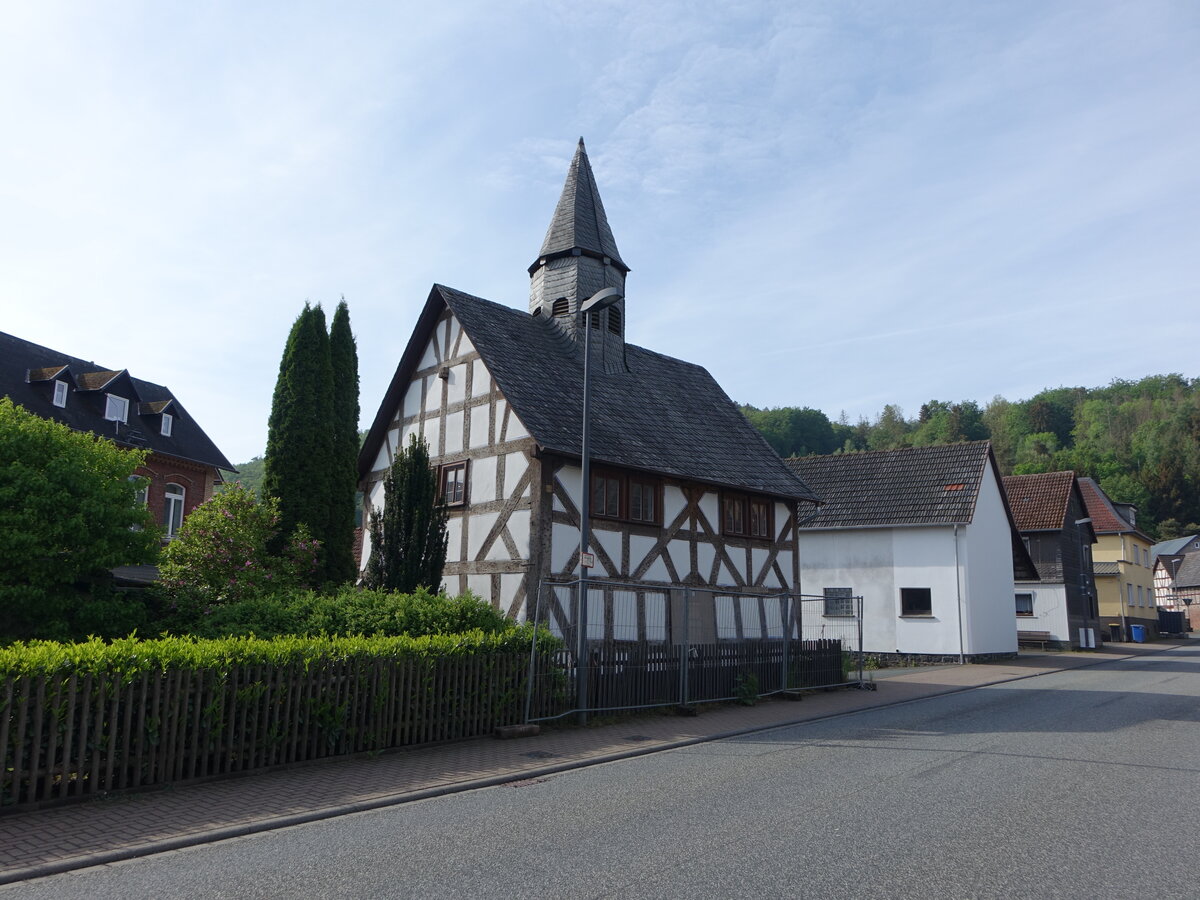 Kleine barocke Fachwerkkirche aus dem 17. Jahrhundert in Hommertshausen (17.05.2022)