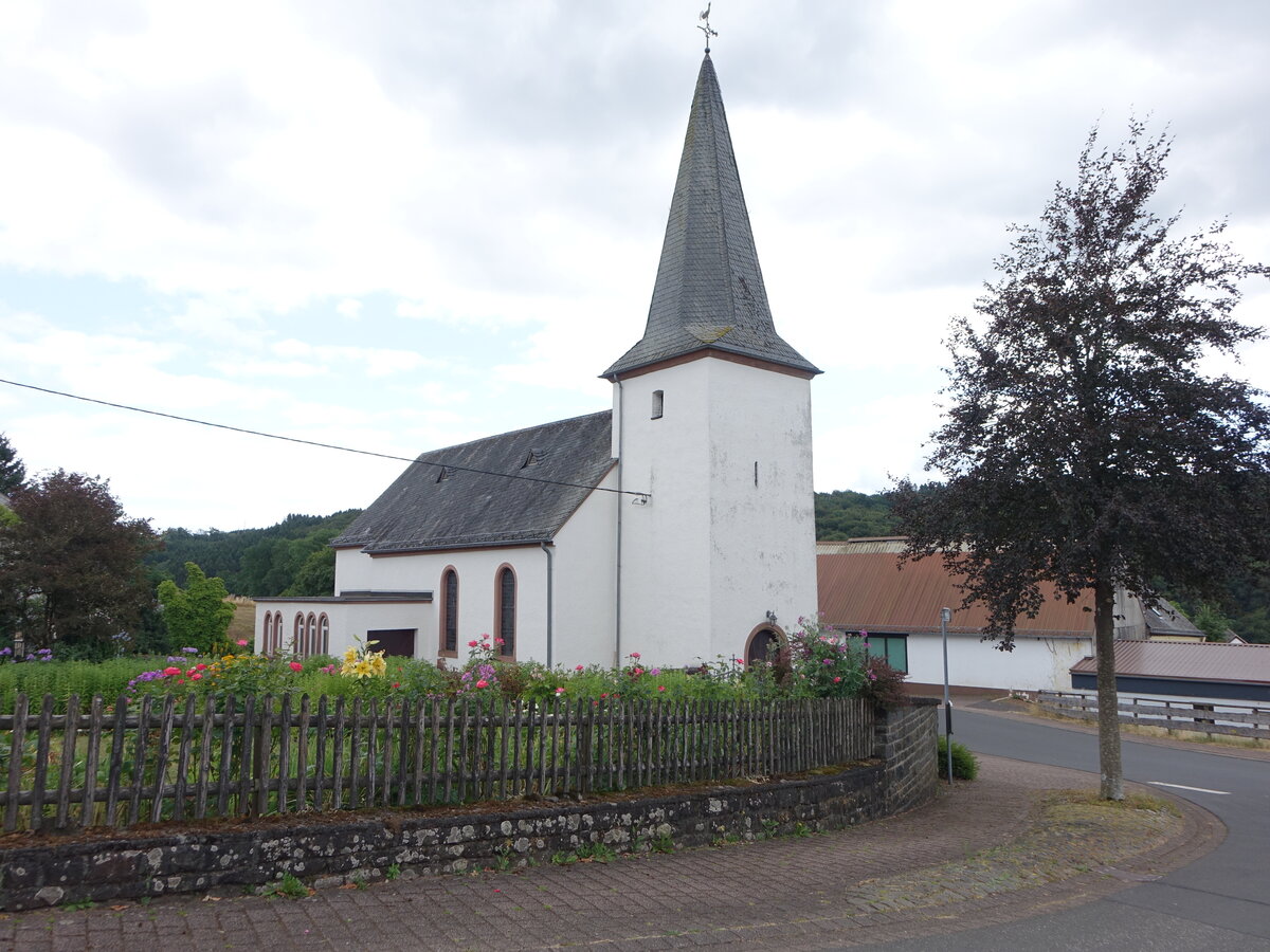Kleinlangenfeld, Pfarrkirche St. Agatha und Lucia, erbaut 1955 (19.07.2026)