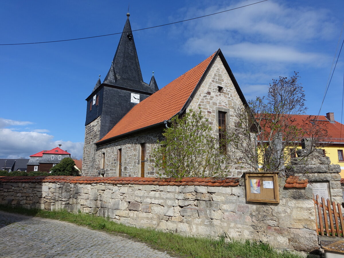 Kleinliebringen, evangelische Dorfkirche, erbaut um 1200, Kirchenschiff verlngert im 18. Jahrhundert (23.04.2023)