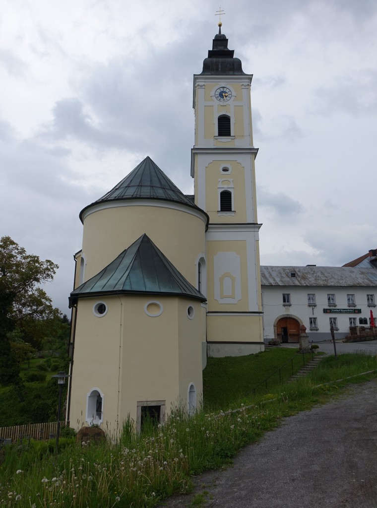 Kloster St. Oswald, gegrndet 1396 durch Landgraf Johann von Leuchtenberg, Kirche erbaut ab 1719 (24.05.2015)
