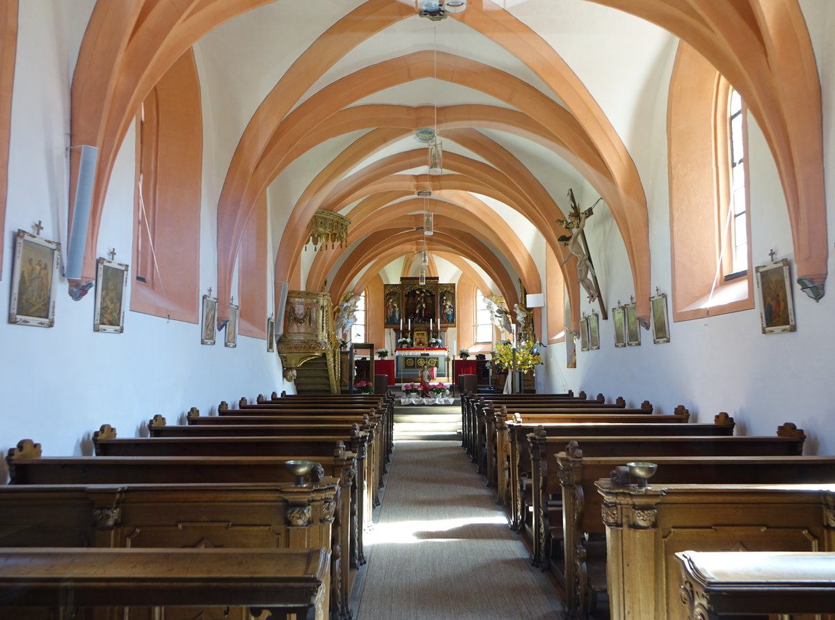Klosterlangheim, Klosterkirche St. Michael, nachgotischer Saalbau, erbaut 1626 (07.04.2018)