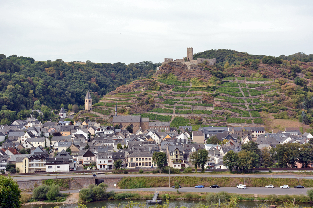 Kobern-Godorf mit Unterburg, Dreiknigskapelle und St. Laurentius-Kirche - 11.09.2016