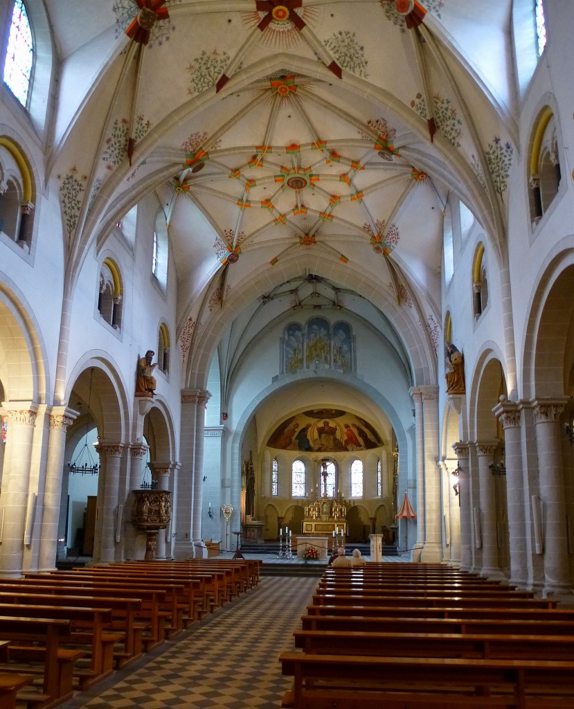 Koblenz, Blick in den Innenraum der Basilika St.Kastor, Sept.2014