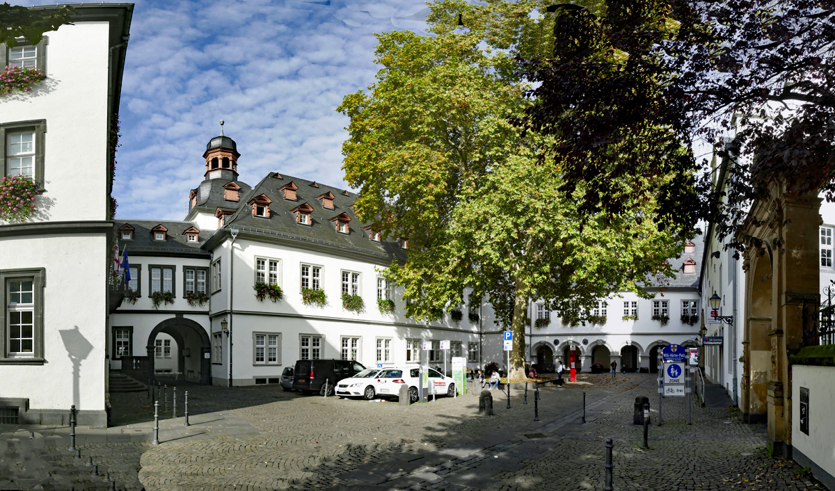 Koblenz: Rathaus mit (rechts) Standesamt - 16.10.2017