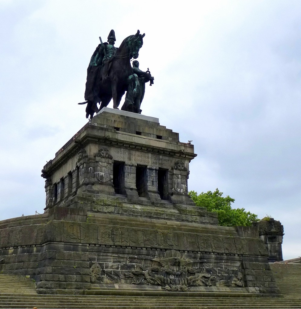 Koblenz, das Reiterstandbild Kaiser Wilhelm II. am Deutschen Eck, errichtet 1897, erneuert 1993, Sept.2014