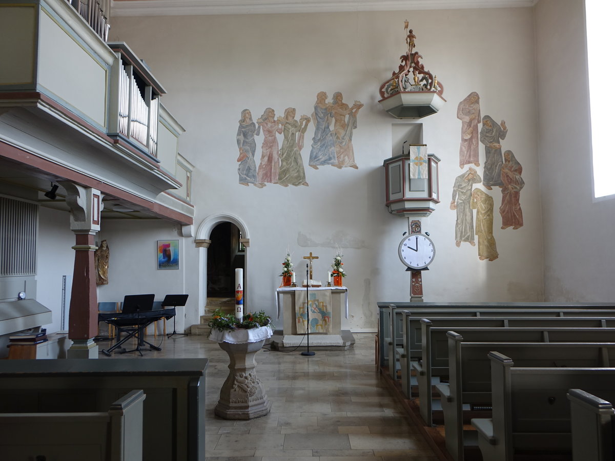 Kochersteinsfeld, Innenraum der Ev. Kirche mit historischen Epitaphen (29.04.2018)