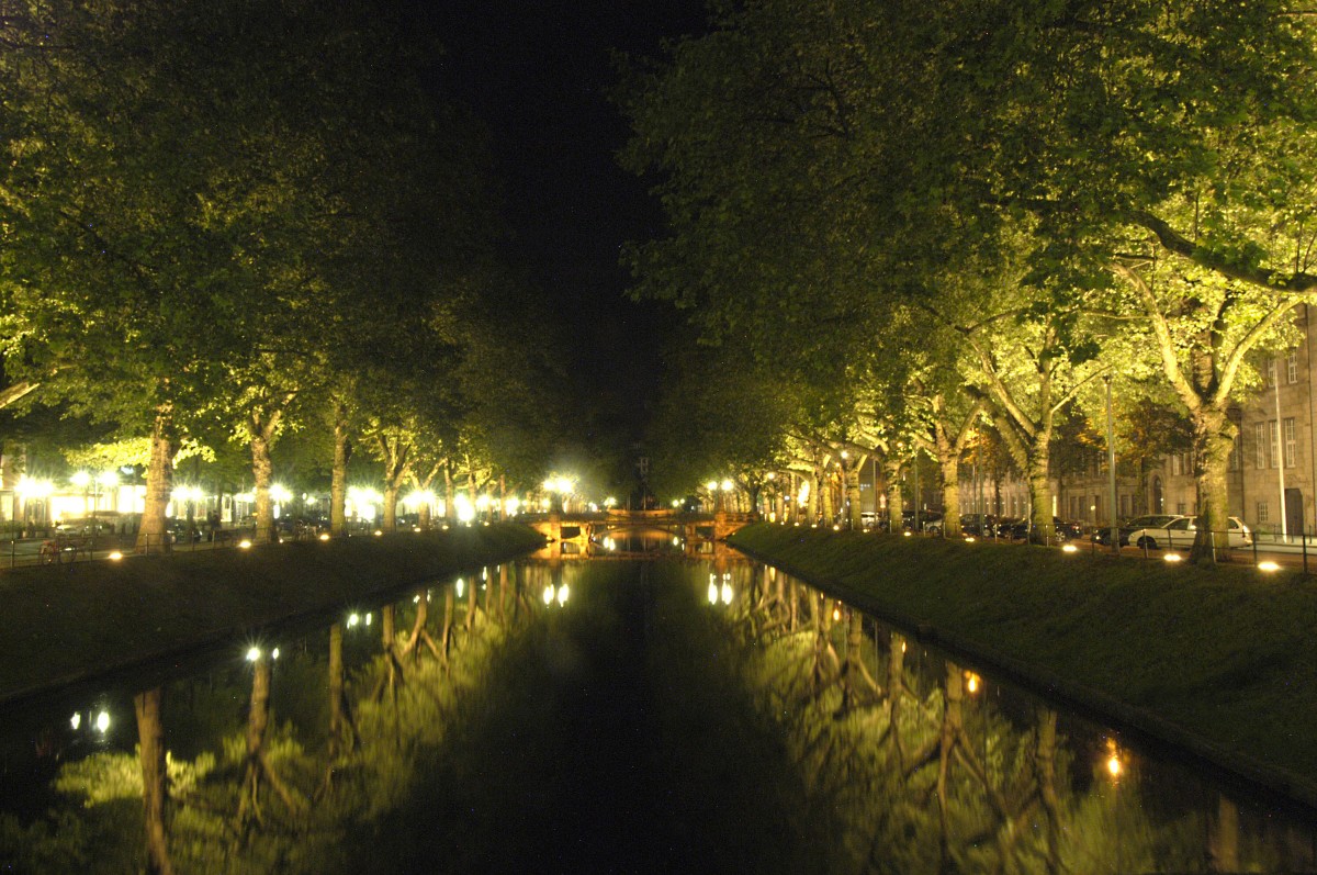 Kgraben und Knigsallee (K) in Dsseldorf. Aufnahme: Mai 2007.