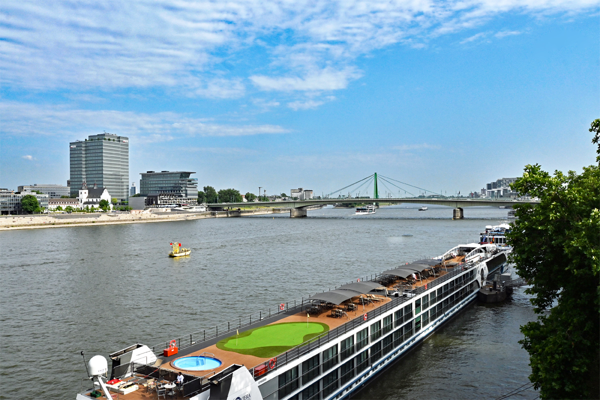 Kln - Lanxess Hochhaus und Deutzer Brcke - 19.06.2022