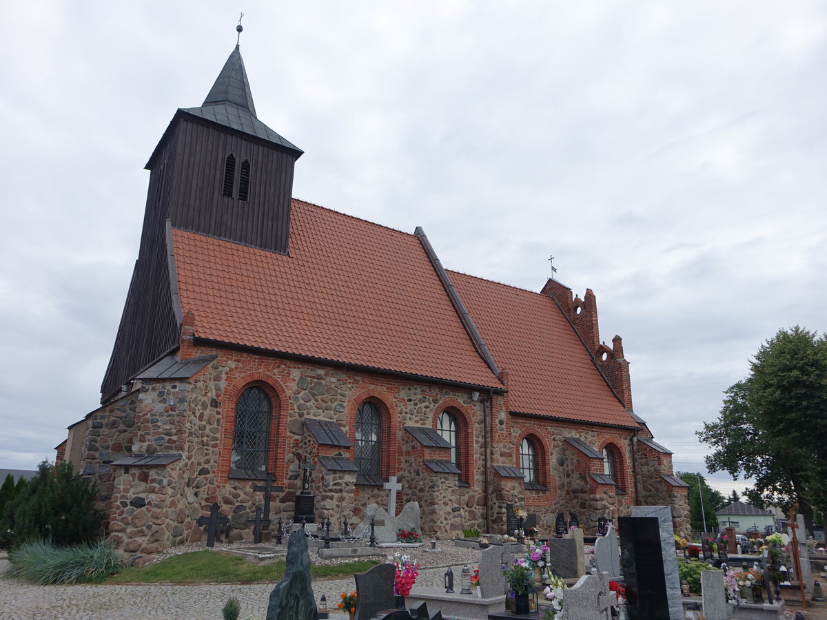 Kokoszki / Kokoschken, gotische Kirche St. Barbara, erbaut im 13. Jahrhundert (03.08.2021)