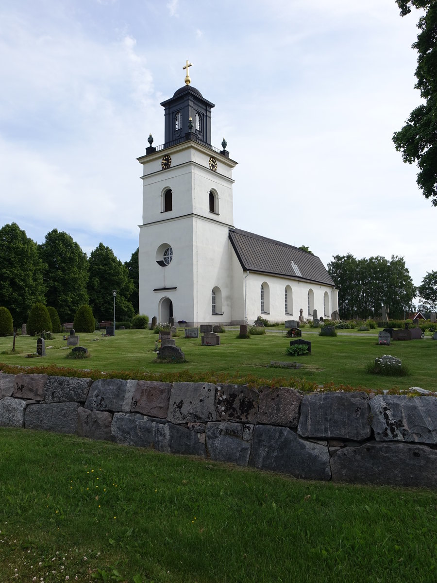 Kolbck, Ev. Kirche, erbaut im 13. Jahrhundert, Kirchturm von 1785 (15.06.2016)