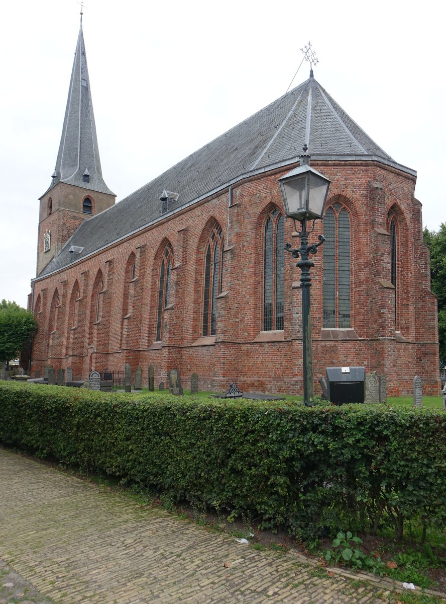 Kollum, gotische niederl. Ref. St. Maartens Kirche, erbaut im 15. Jahrhundert (25.07.2017)