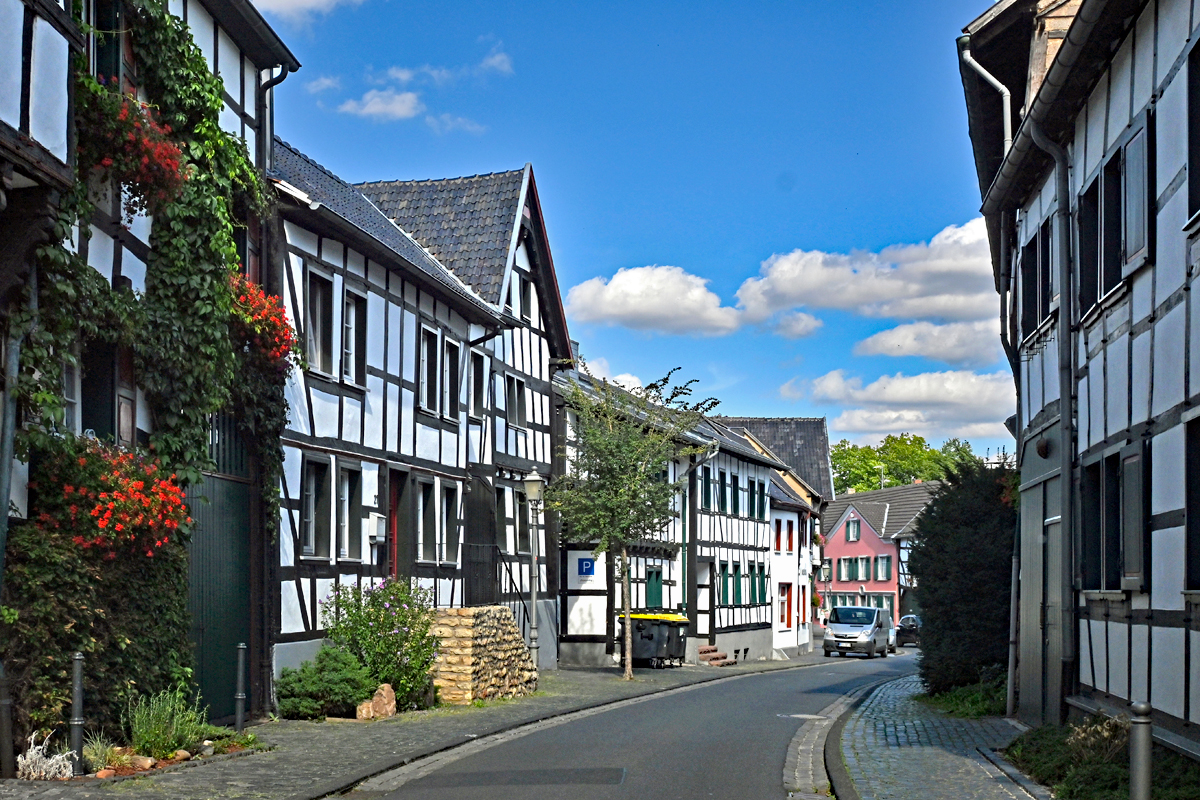 Kommern Altstadt mit den Fachwerkhusern in der Mhlengasse - 27.08.2020