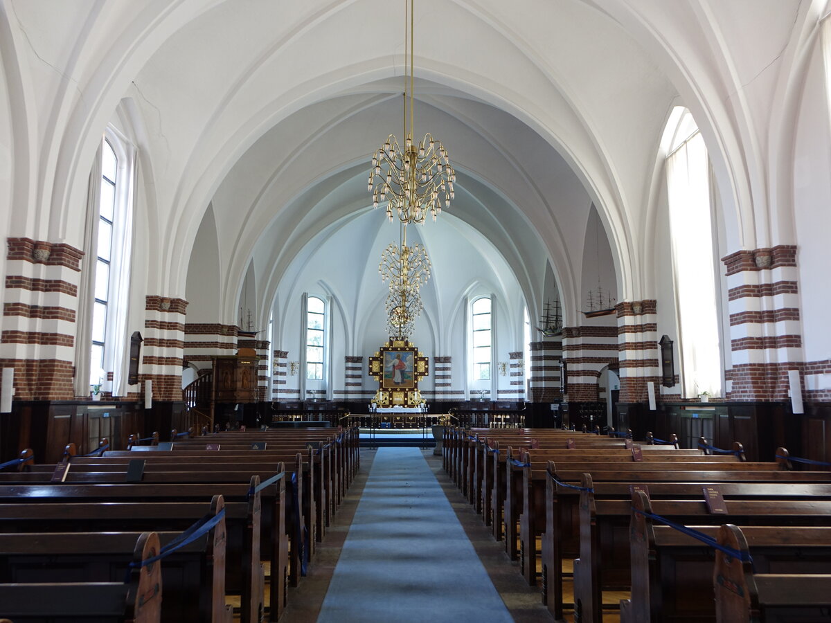 Kopenhagen, Innenraum und Altar in der St. Filips Kirche (23.07.2021)