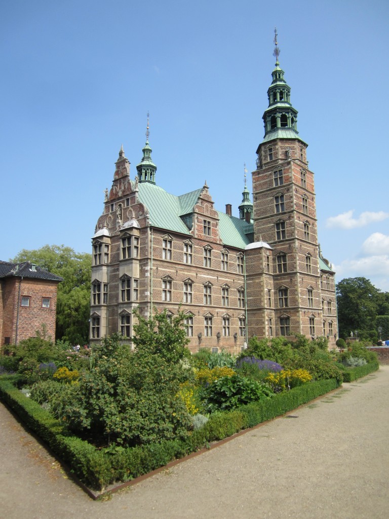 Kopenhagen, Schloss Rosenborg, erbaut von 1607 bis 1617 als Sommerresidenz fr Knig Christian IV., seit 1933 Museum (13.07.2013)
