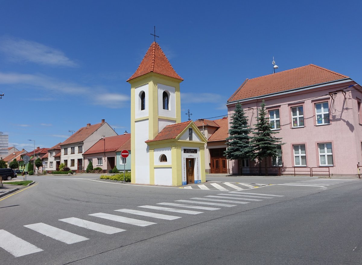 Kostice/ Kostitz, kleine Kapelle St. Theresia am Hlavni Platz (31.05.2019)