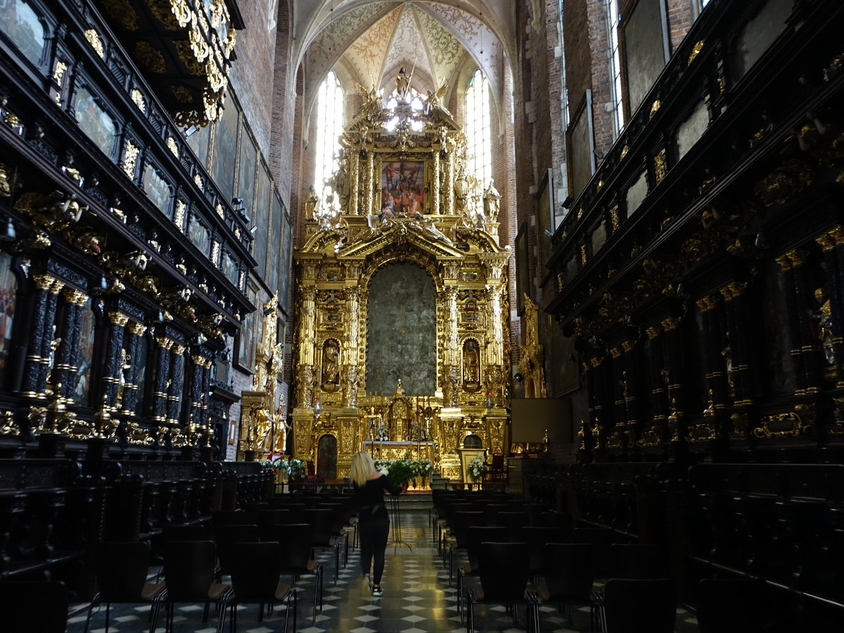 Krakau, Chorgesthl und Hochalter in der Fronleichnamskirche (04.09.2020)