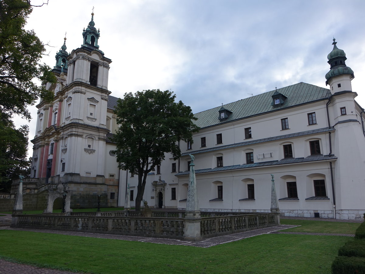 Krakau, Erzengel Michael und St. Stanislaus Kirche mit Paulinerkloster, erbaut von 1733 bis 1742 durch Anton Gerhardt Mntzer (04.09.2020)