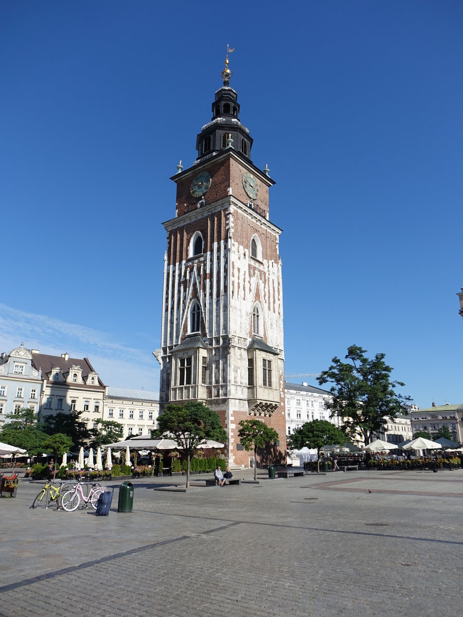 Krakau, Rathausturm Wieża Ratuszowa, erbaut im 13. Jahrhundert (04.09.2020)
