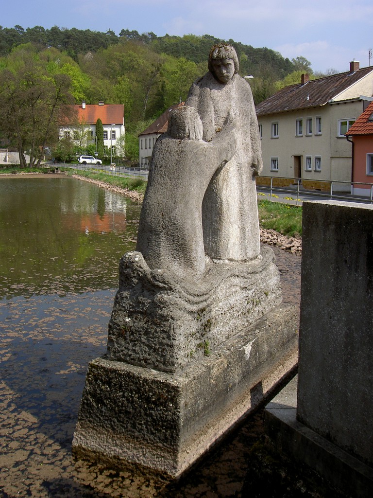 Kriegerdenkmal in Aschbach bei Bamberg (13.04.2014)