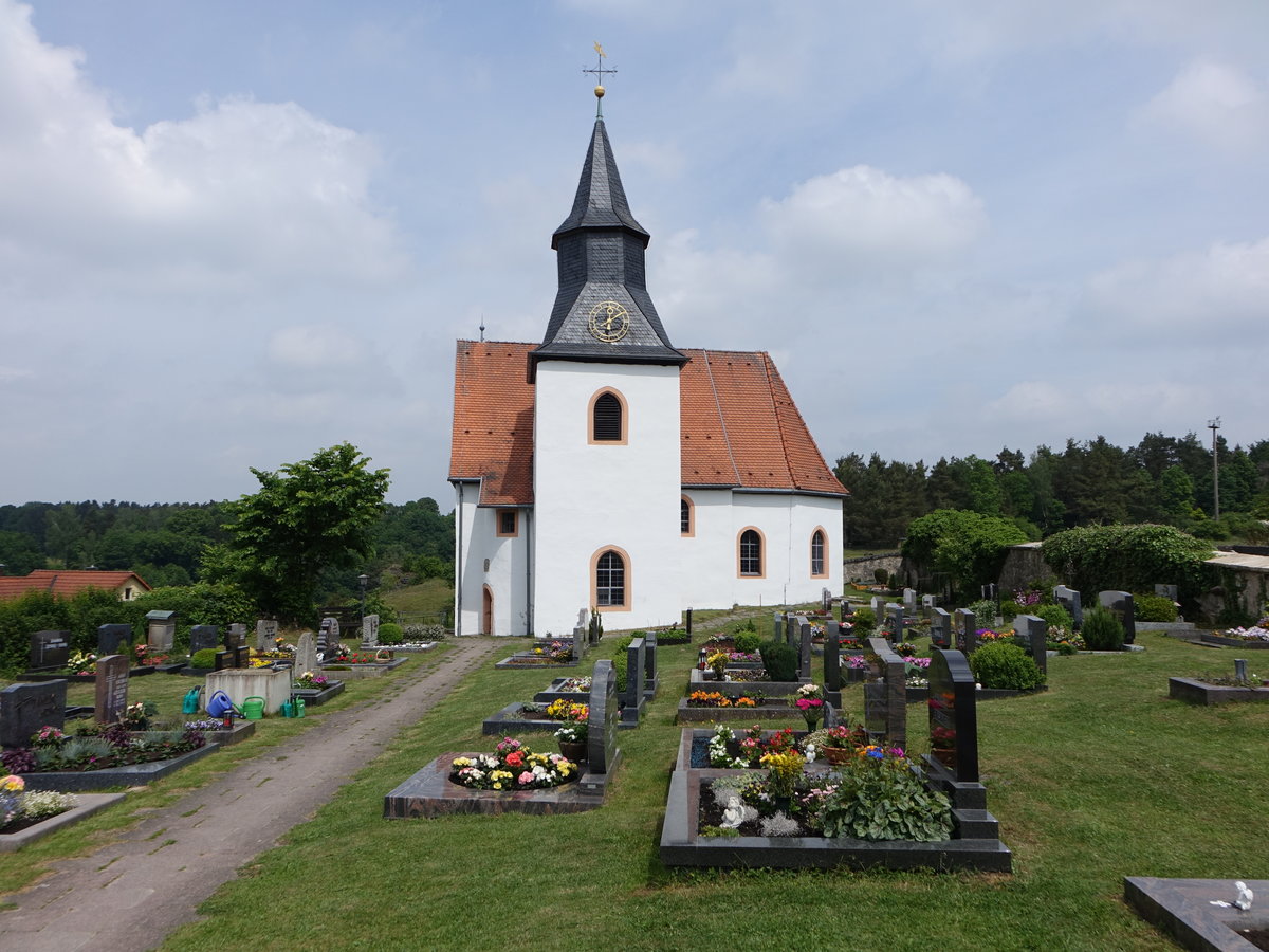 Krgelstein, Ev. Pfarrkirche, Saalbau mit eingezogenem, dreiseitig geschlossenem Chor und Sdturm, erbaut 1560 (19.05.2018)