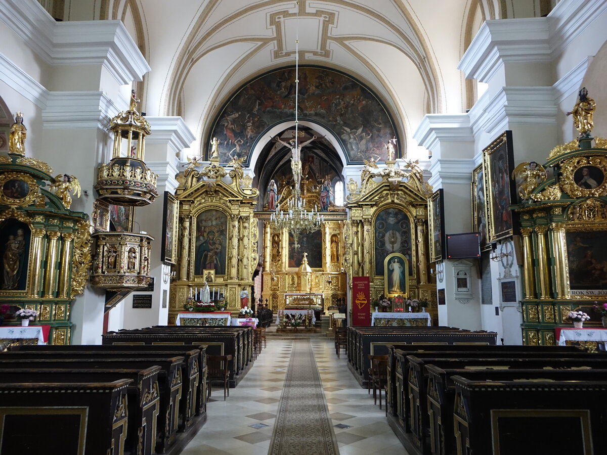 Krosna, barocker Innenraum der Pfarrkirche Hl. Dreifaltigkeit (17.06.2021)