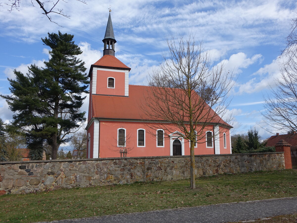 Kr�gersdorf, evangelische Kirche, erbaut 1720 (04.04.2026)