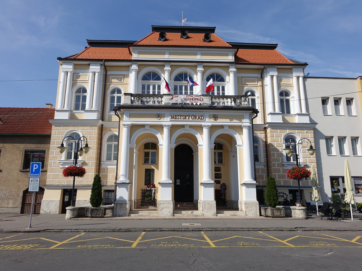 Krupina / Karpfen, Rathaus am Namesti 29. Augusta (29.08.2020)