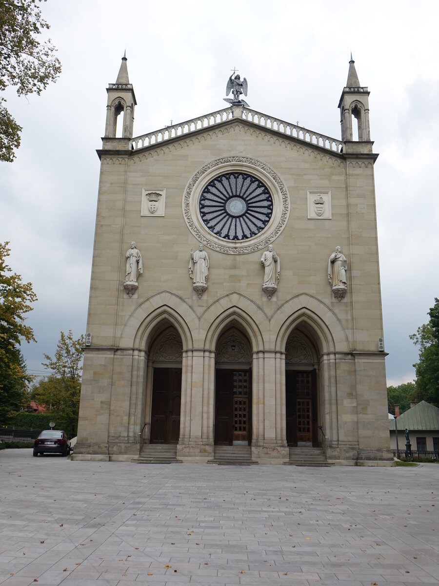 Krzeszowice, Pfarrkirche St. Martin, erbaut im 19. Jahrhundert nach Plnen von Charles Percier (13.09.2021)