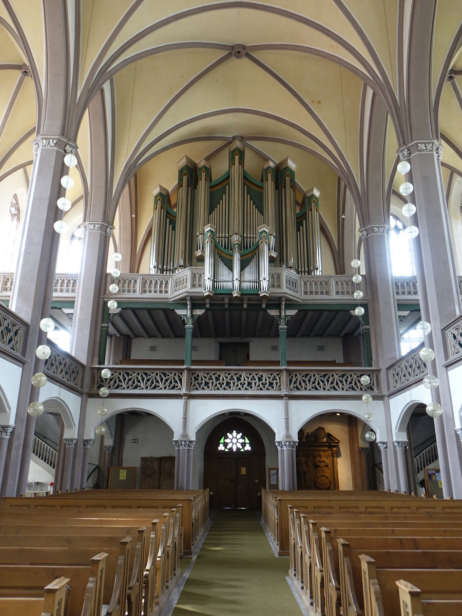 Kulmbach, Rieger Orgel in der Pfarrkirche St. Petri, erbaut im Jahr 2000 (16.04.2017)