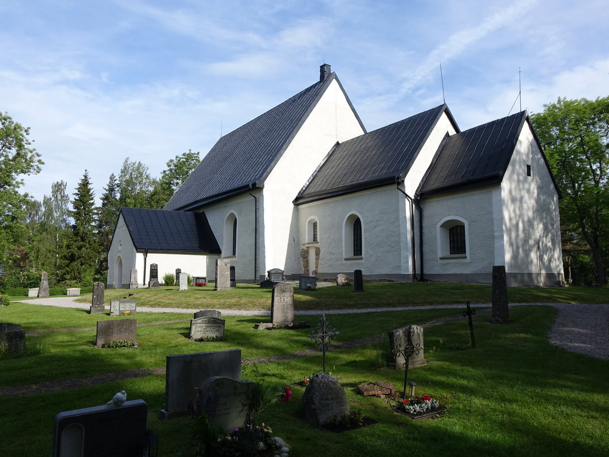 Kungsr-Torpa, Ev. Feldsteinkirche, erbaut im 12. Jahrhundert (15.06.2016)