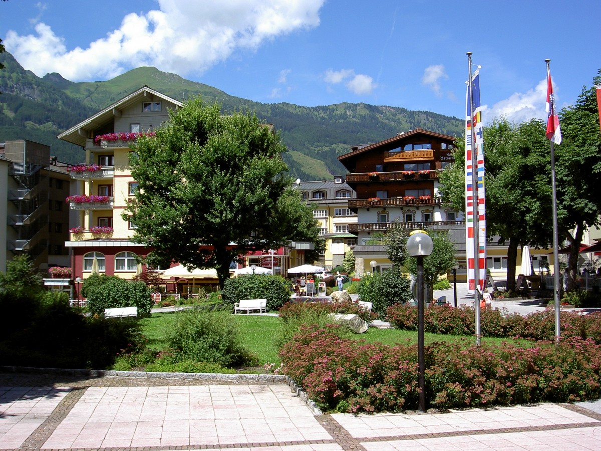 Kurpromenade am Hamplplatz von Bad Hofgastein im Salzburger Land (01.08.2014)