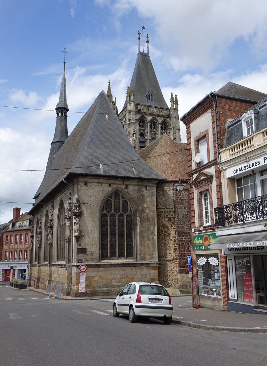 L´Aigle, St. Martin Kirche, erbaut im 11. Jahrhundert (11.07.2016)