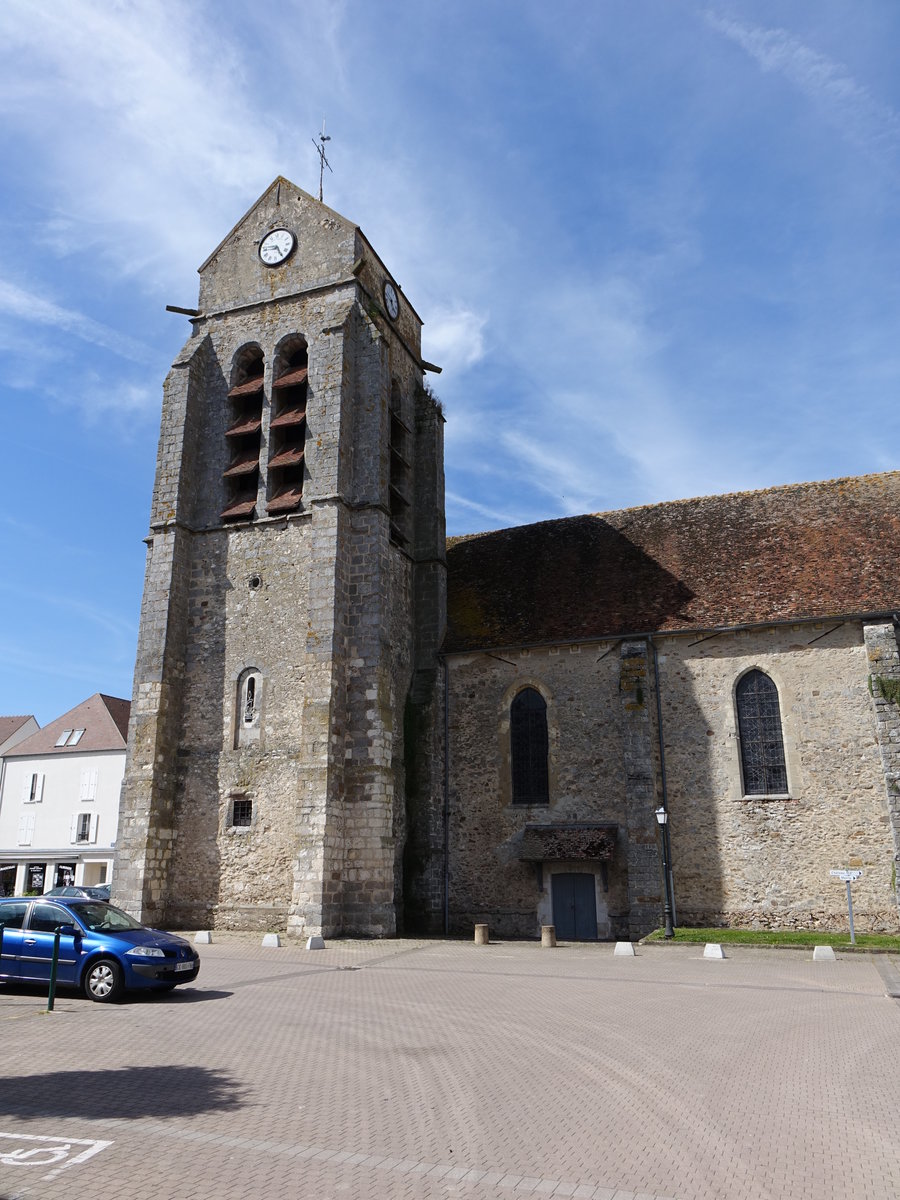 La Chapelle-Gauthier, Kirche Saint-Martin-et-Sainte-Catherine, erbaut im 13. Jahrhundert (10.07.2016)