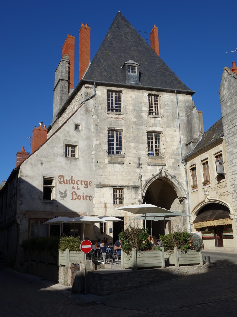 La Charite-sur-Loire, Auberge de la Loire im ehem. Prioratsgebude (31.10.2015)