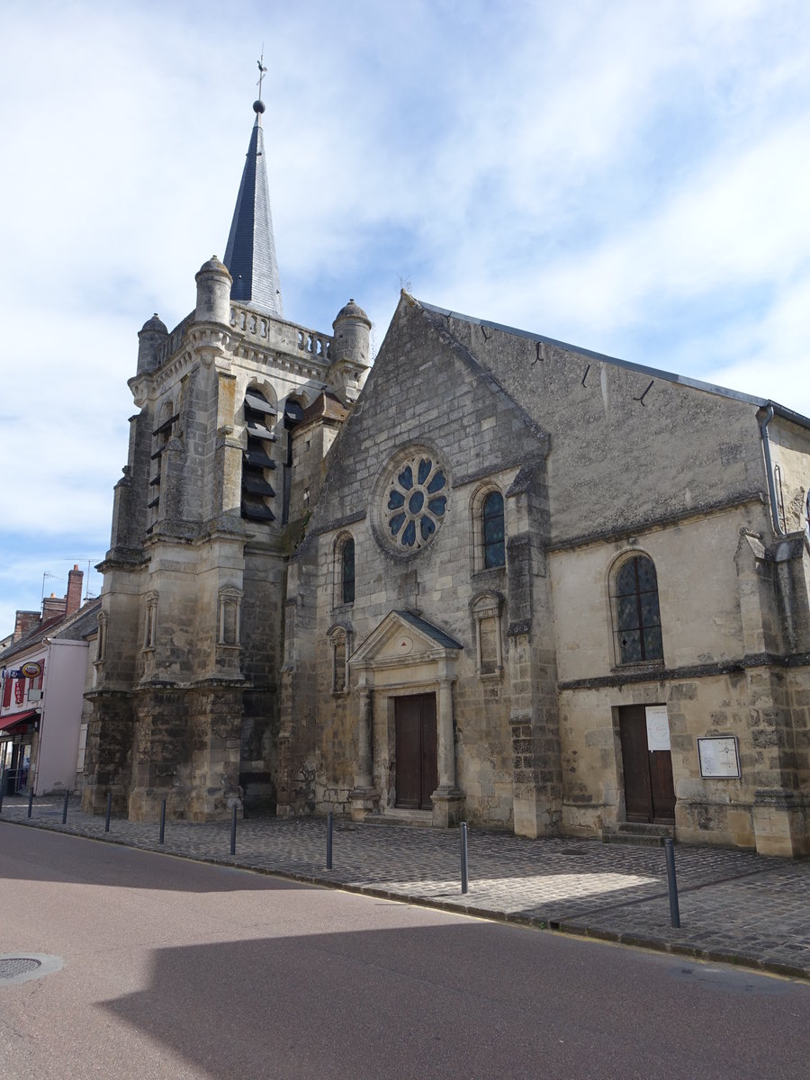La Ferte-Milon, St. Nicolas Kirche, erbaut im 16. Jahrhundert (10.07.2016)