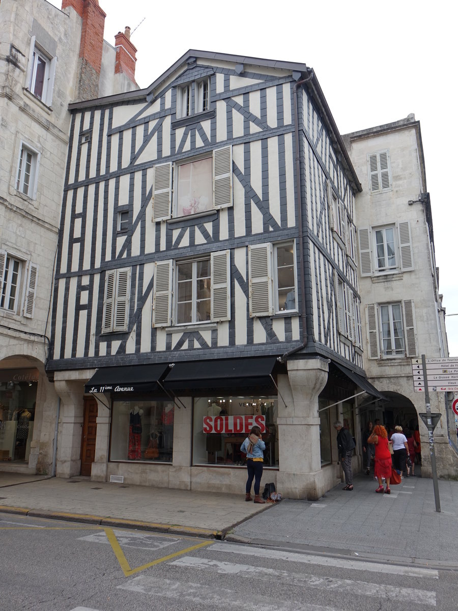 La Rochelle, Fachwerkhaus Maison Henri II. in der Altstadt (13.07.2017)