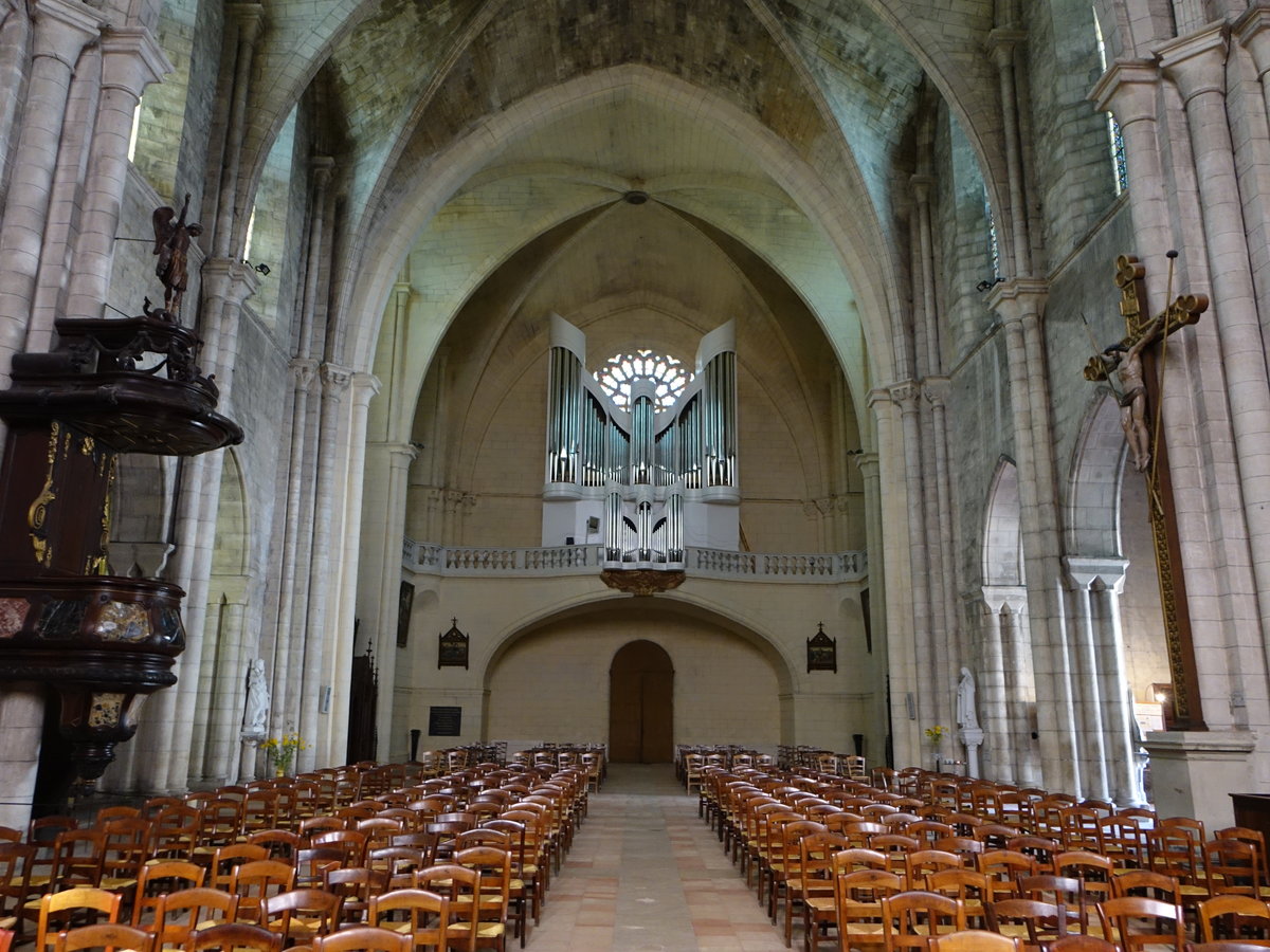 La Role, Innenraum der Kirche der Benediktiner-Priorei Saint-Pierre, erbaut bis 1704 (25.07.2018)