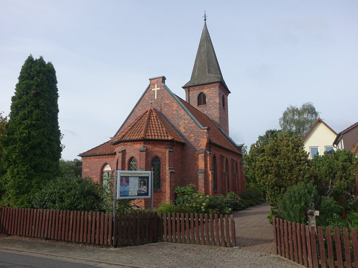 Lachendorf, evangelische Christuskirche, Backsteinbau erbaut von 1905 bis 1906 (17.09.2025)