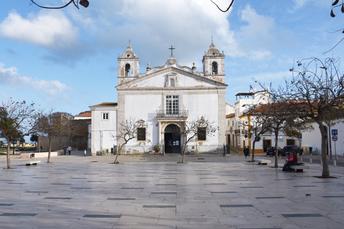 LAGOS, 21.03.2022, Igreja Santa Maria de Lagos an der Praa Infante Dom Henrique