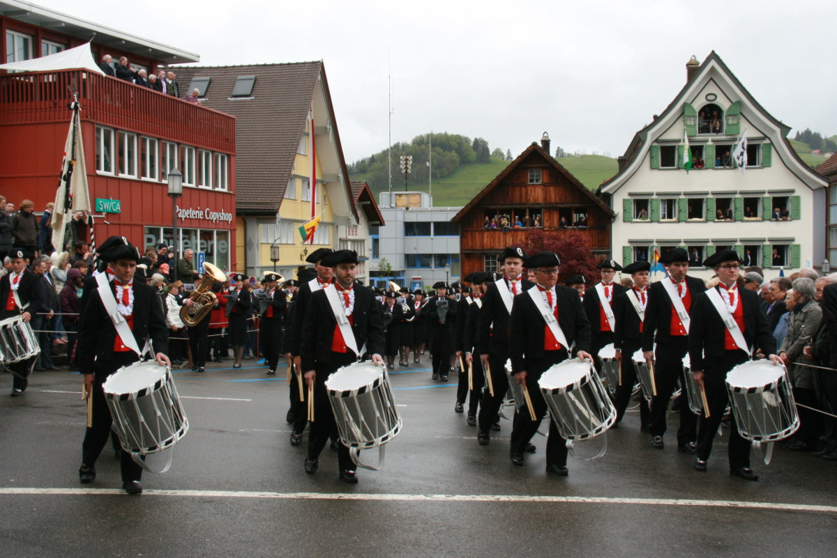 Landsgemeinde in Appenzell. Aufzug zur Landsgemeinde auf dem Landsgemeindeplatz; 27.04.2014